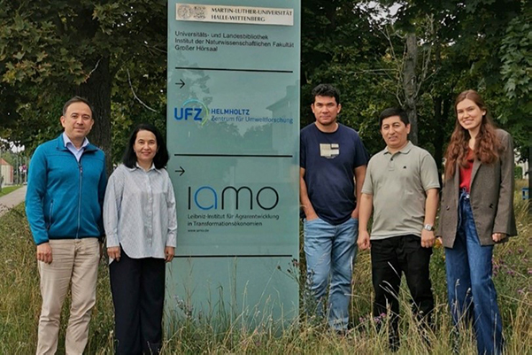 Research visit to IAMO